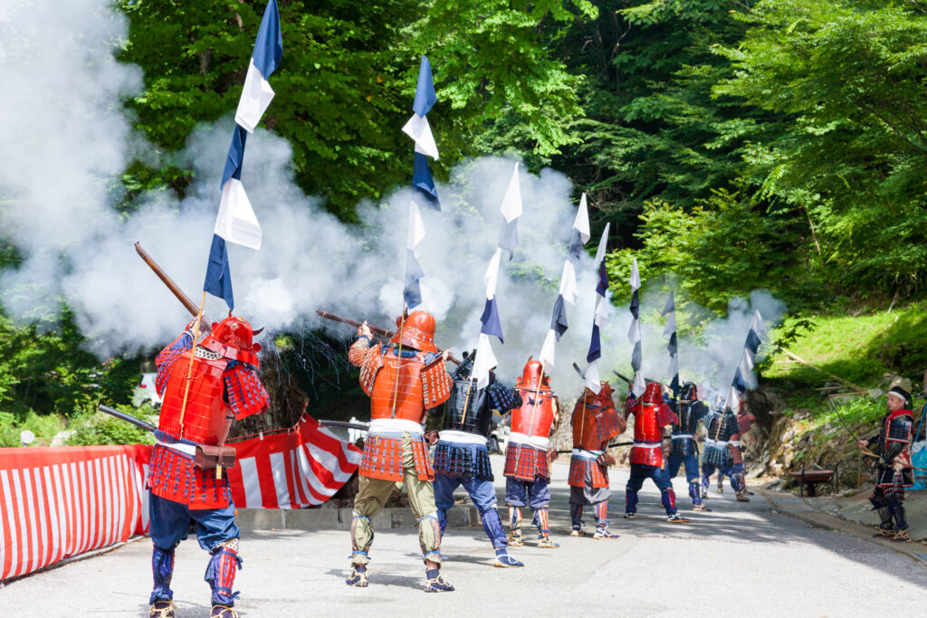 五葉山火縄銃鉄砲隊