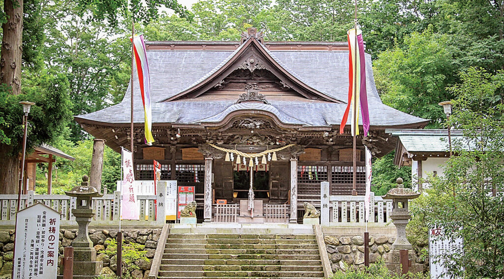 鳴雷神社